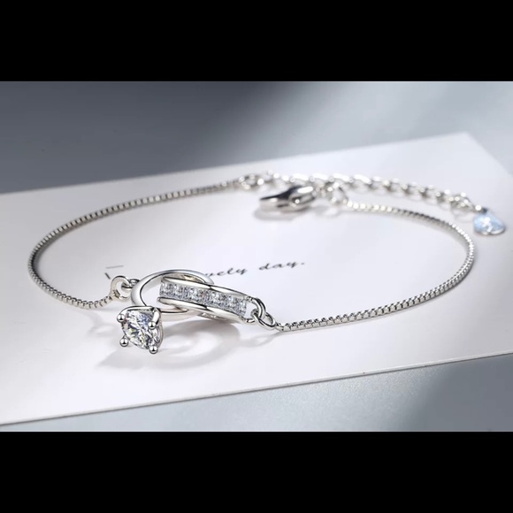 Jewelry - Silver engagement ring bracelet